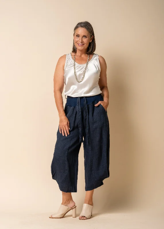 Swimwear Summer Blowout Addison Linen Pants in Navy