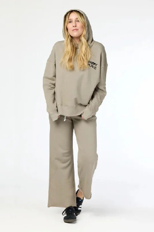 New Season Fashion Preview Kerri Rosenthal - Weekend Barb Loved Sweatpant