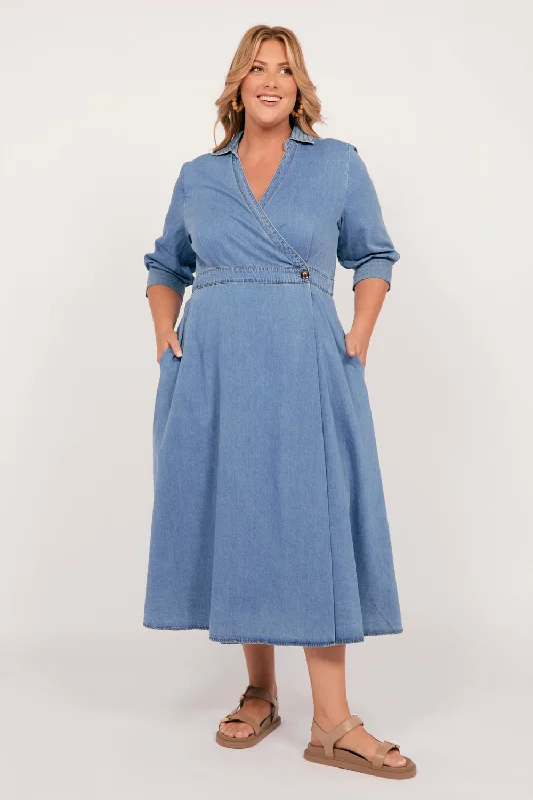 Affordable Trendy Fashion Wendy Chambray Short Sleeve Wrap Dress in Light Wash